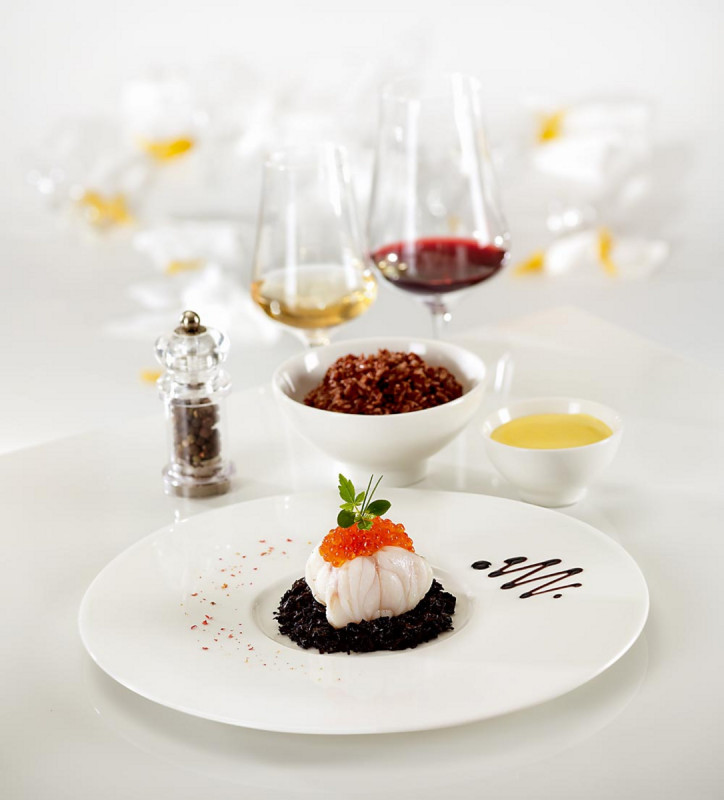 Assiette plate gourmet rond ivoire porcelaine vitrifiée Fine Dine Rak