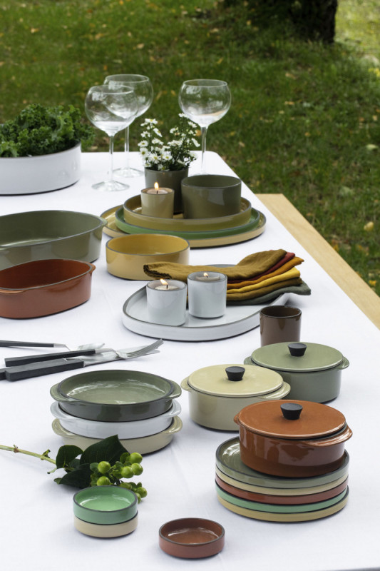 Plat avec couvercle ovale rouge porcelaine culinaire 26x18,5 cm Caractère Revol