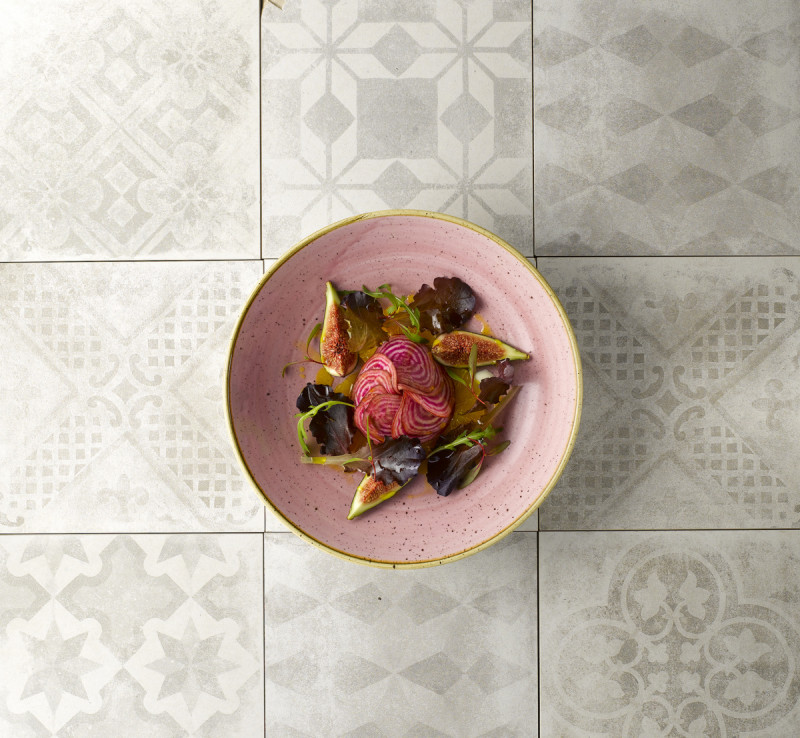 Assiette coupe rond Petal Pink porcelaine vitrifiée Ø 16,5 cm Stonecast Petal Churchill